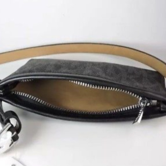 1 LEFT | Michael Kors | Belt Bag | Large | - Picture 4 of 7